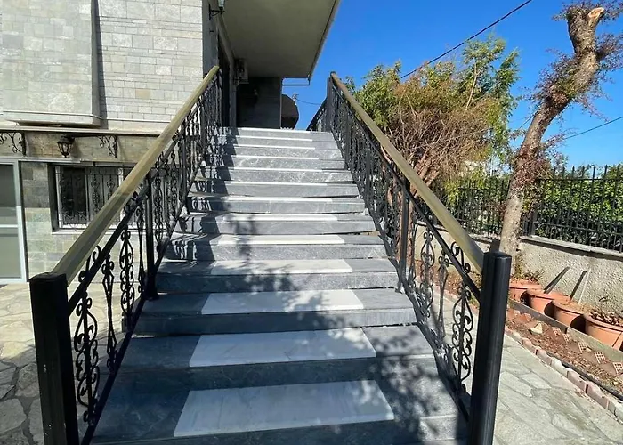 αρχοντικό αρχαία κόρινθος *